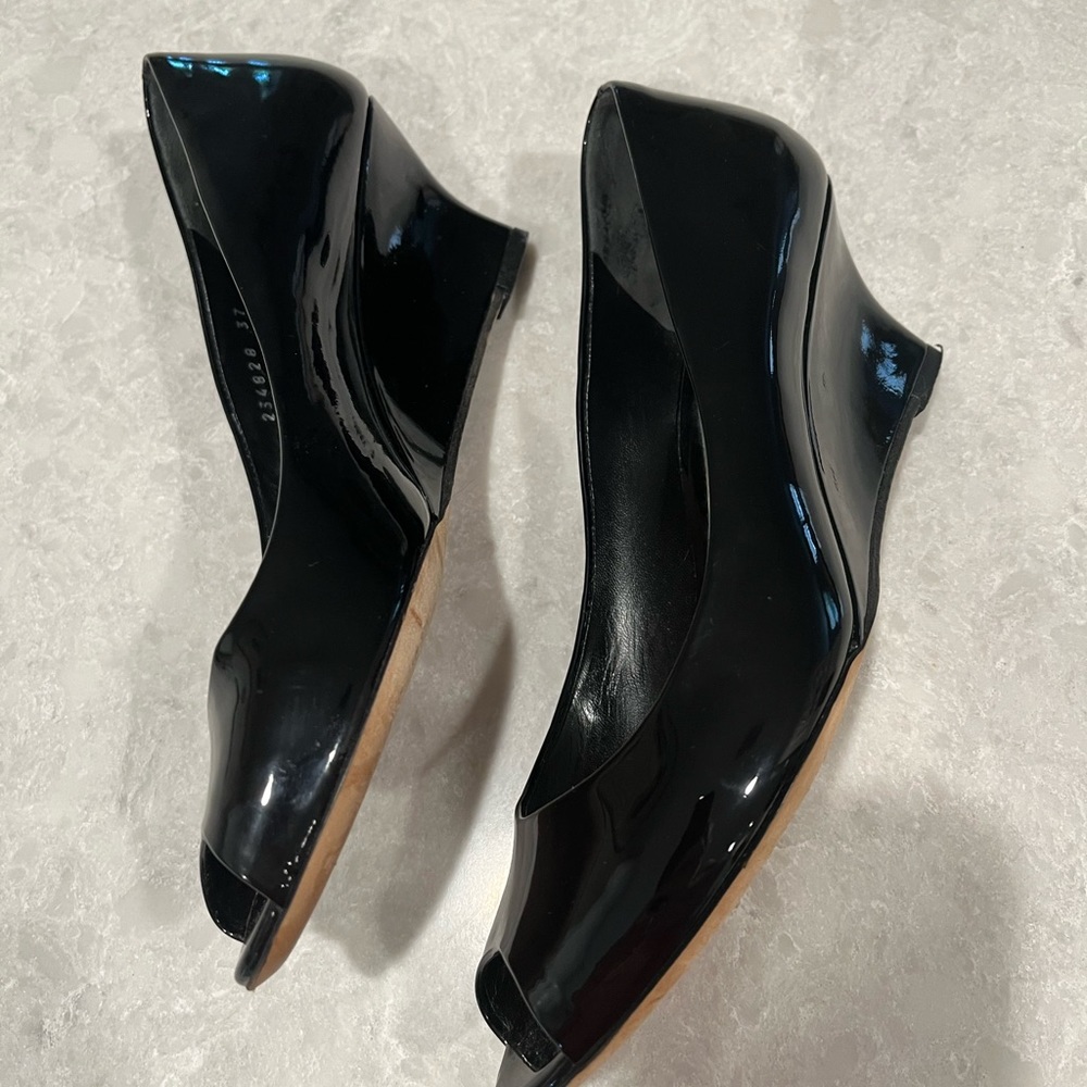 Gucci Peep Toe Wedges